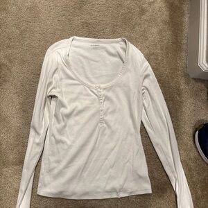 Old Navy White Buttoned Long Sleeve Blouse